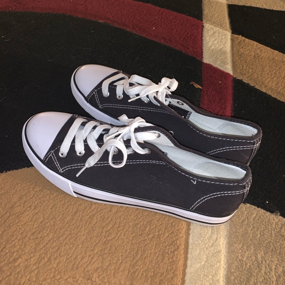 BRAND NEW NEVER WORN unisex OT Revolution Shoes - Picture 4 of 5